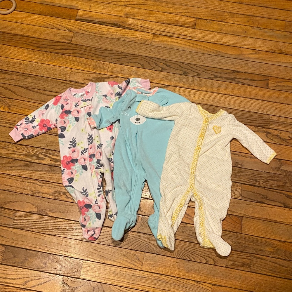 Lot of 3 Footie pajamas size 6 month baby girl